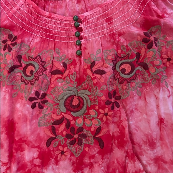One World Top Women’s Large Red Tie Dye Multicolor Floral Embroidery Shirt Y2K - Picture 4 of 6